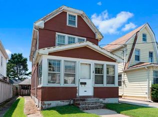 9288 222nd St, Queens Village, NY 11428