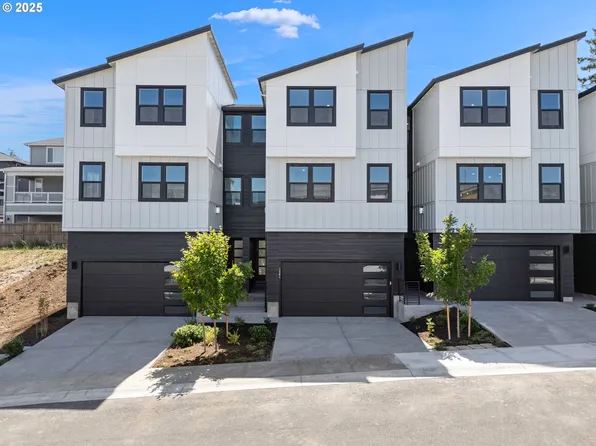 3984 NW 64th Ave Unit 18, Camas, WA 98607
