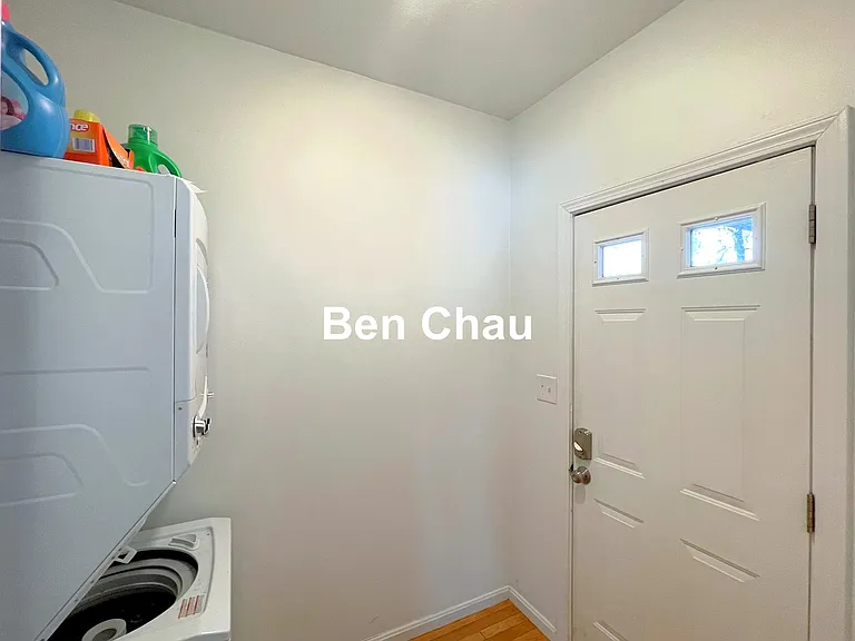 48 Derby St #1B — Photo 9
