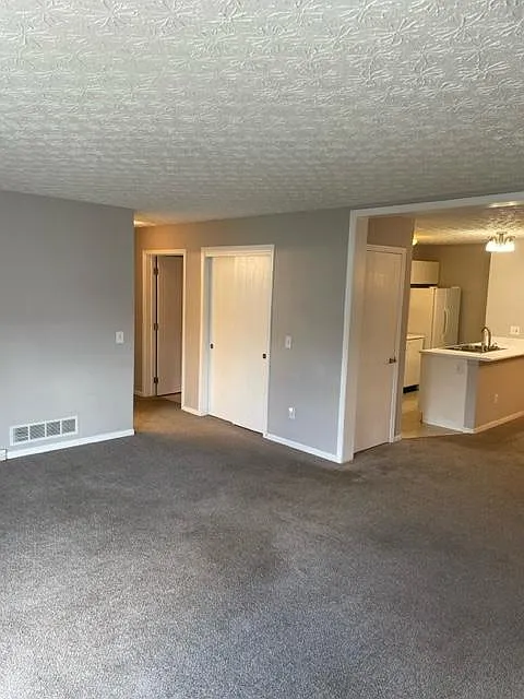 2 bed, 1280 sqft, $1,495 — Photo 4