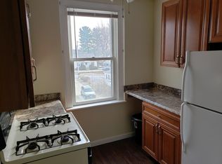 537 Howe St APT 3, Manchester, NH 03103