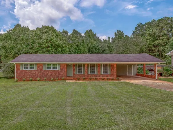 4601 Lindsey Dr, Hiram, GA 30127