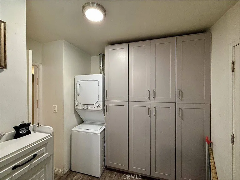 408 N Pacific Ave — Photo 12