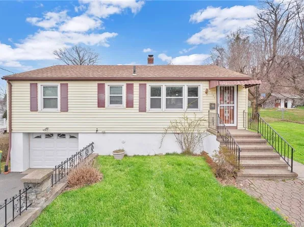 157 Pearl Lake Road, Waterbury, CT 06706