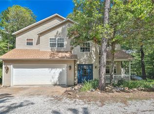8211 Chestnut Dr, Rogers, AR 72756