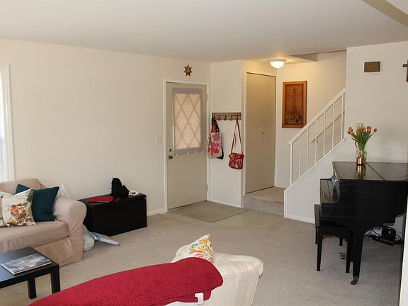 3rd image of 41783 Onaway Dr #281