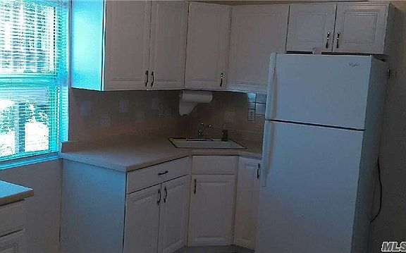 4th image of 1021 Cleveland St