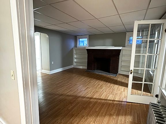 3rd image of 1558 Elmwood Ave #3