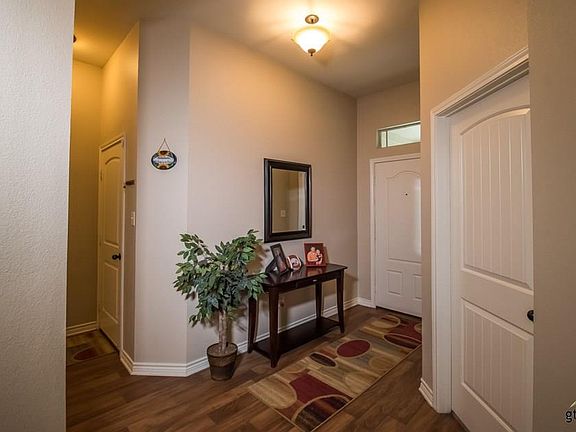 4th image of 505 Virginia Ct