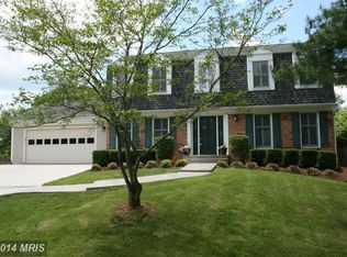 12174 Queens Brigade Dr, Fairfax, VA 22030