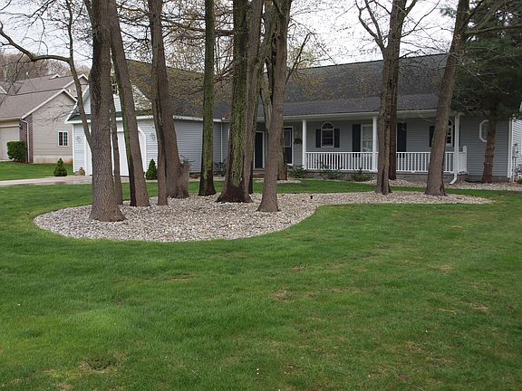 2nd image of 3653 Courtland Dr