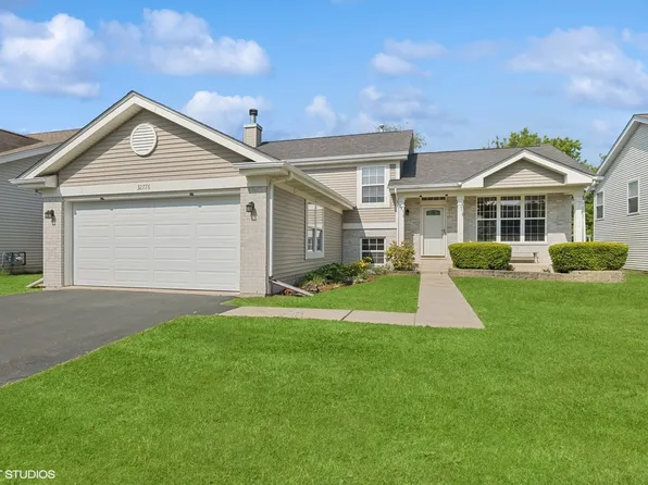 32776 Bending Crk, McHenry, IL 60051