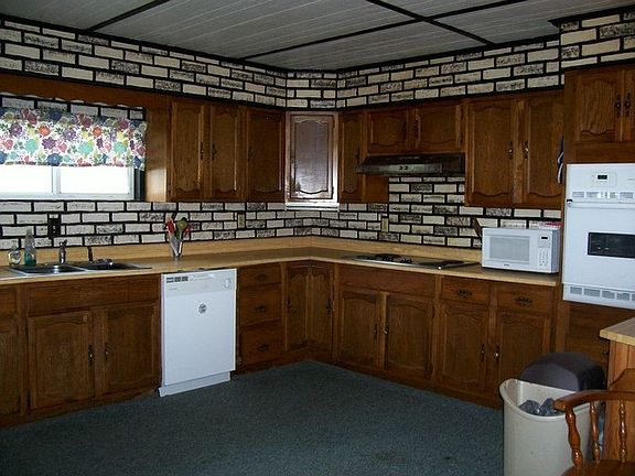 5th image of 425 Rockwood Ave