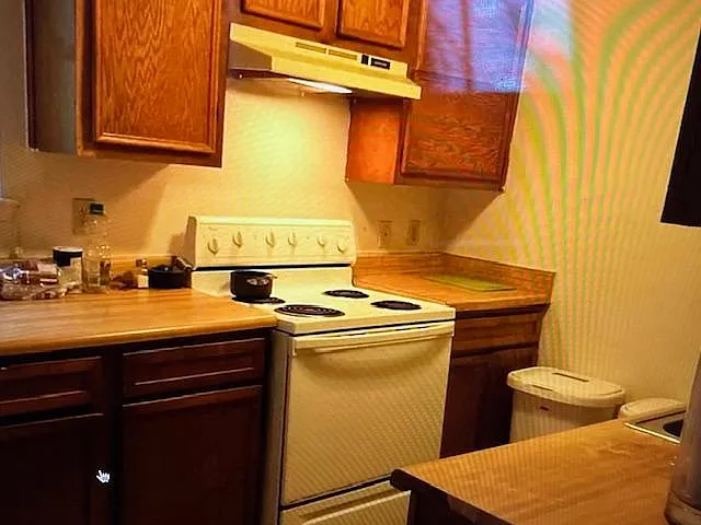 3704 Commerce St #A — Photo 4