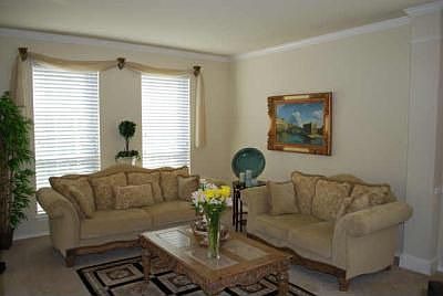 3rd image of 2346 Aspermount Dr