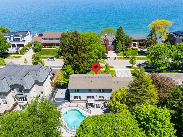 1421 Watersedge Rd, Mississauga, ON L5J 1A3