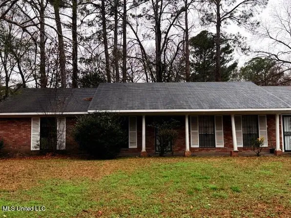 3031 Longwood Dr, Jackson, MS 39212