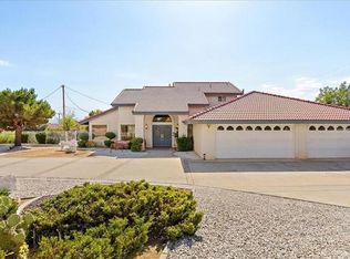 16410 Wintun Rd, Apple Valley, CA 92307