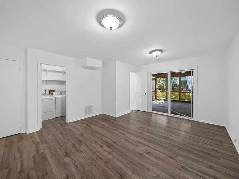 8 Worthington Ct — Photo 8