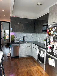 Rented by Loom Capital Group Inc.