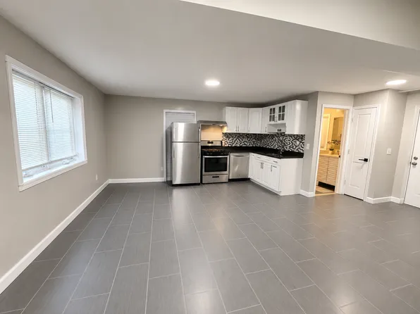 758 W End Ave #1, Cliffside Park, NJ 07010