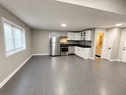 758 W End Ave #1 Photo 1