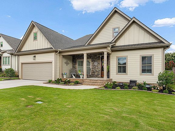 2nd image of 216 Coronado Ct