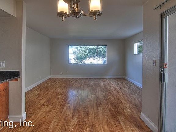 3rd image of 1516 Regent St APT 01