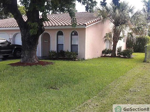 2nd image of 3701 NW 78th Ln