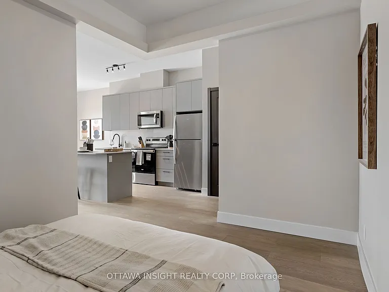 180 Kanata Ave #1M — Photo 10