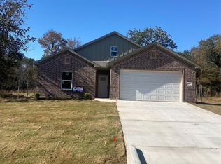 411 Hamilton Rd, Mineral Wells, TX 76067