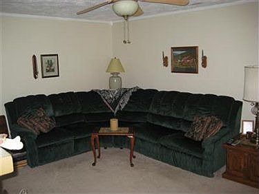 5th image of 695 Robinhood Dr