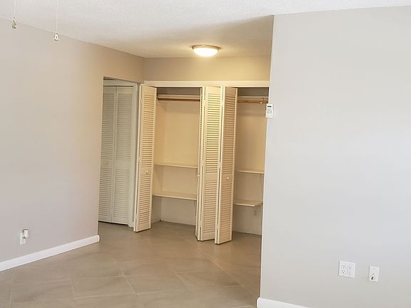4th image of 1630 N 25th Ave APT 7