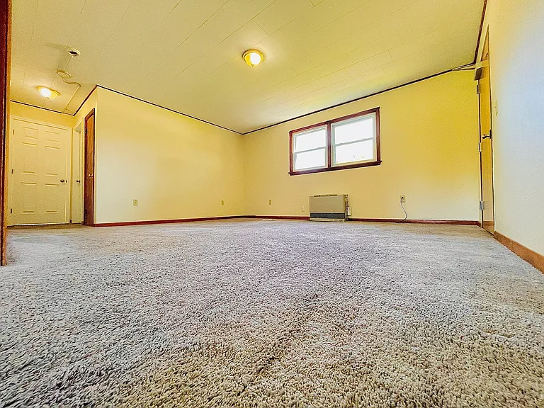 72 Heineberg Dr #100 — Photo 18