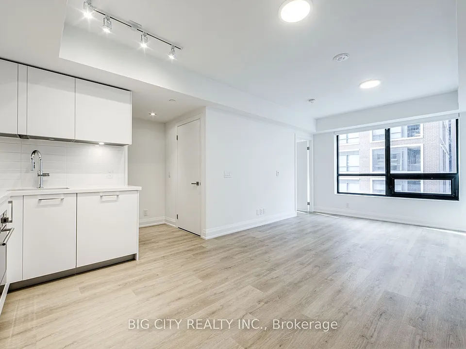 36 Brentcliffe Rd #401