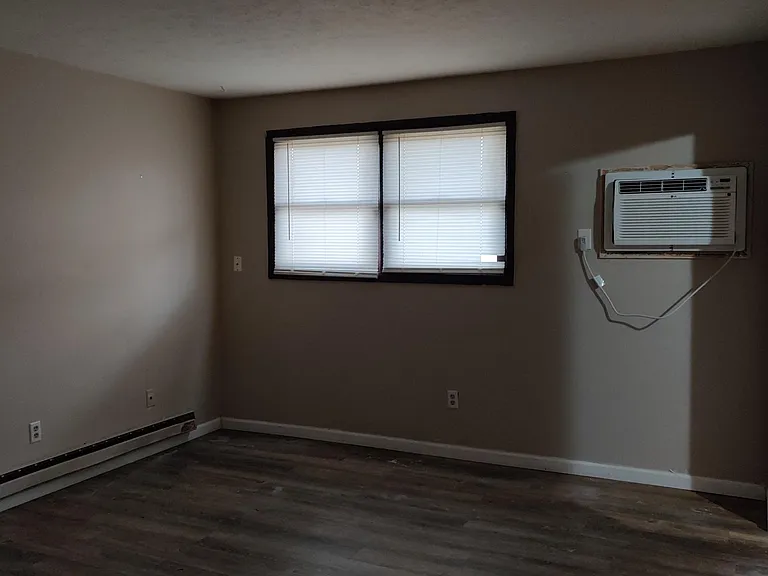 728 Gordon Smith Blvd #4 — Photo 3