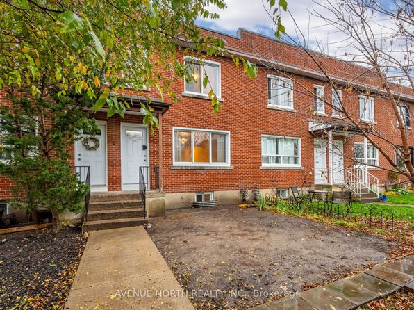 1202 Summerville Ave, Ottawa, ON K1Z 8G4