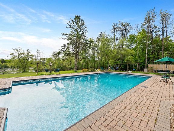 3rd image of 8704 West Bonniwell ROAD