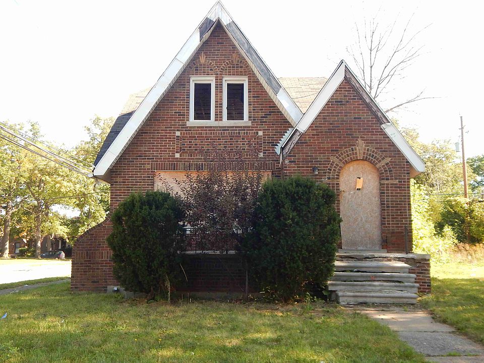 5114 Three Mile Dr