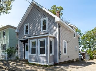 81 Collins St, Lynn, MA 01902