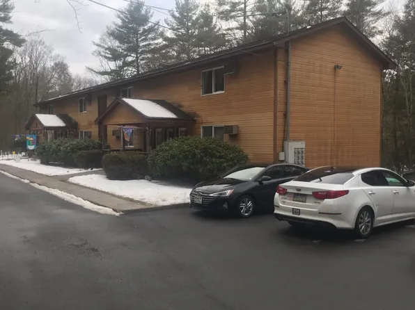 107 Oak Manor Dr #1, Milford, PA 18337
