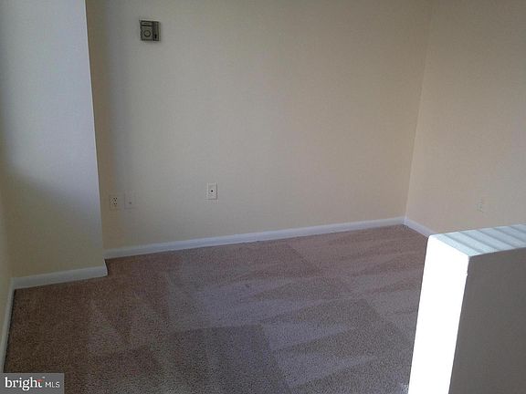 4th image of 522 21st St NW APT 307