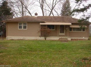 711 8th St, Struthers, OH 44471