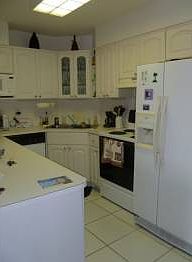 5th image of 2642 Collins Ave APT 312