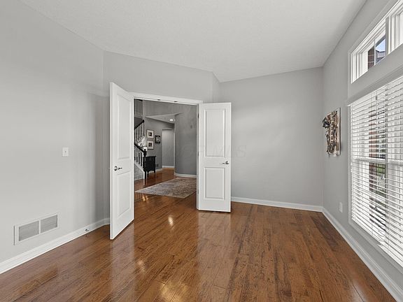 5th image of 8420 Meadowmoore Pl
