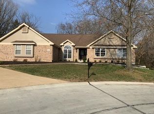 999 Timber Glen Ln, Ballwin, MO 63021