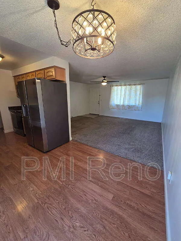 2 bed, 2.0 bath, 993 sqft, $2,531 — Photo 4