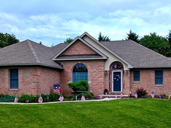 2299 Spangler Cir, York, PA 17406