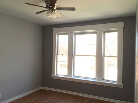 3rd image of 7451 S Kenwood Ave #1S