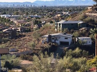 1427 E Echo Ln, Phoenix, AZ 85020